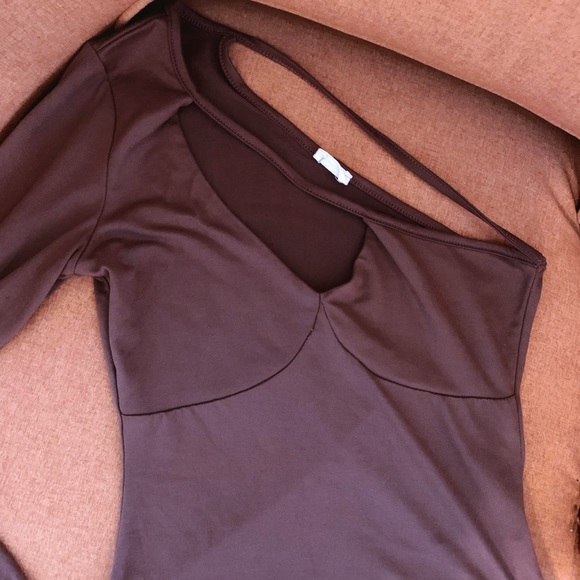 One shoulder bodysuit! - Picture 2 of 2